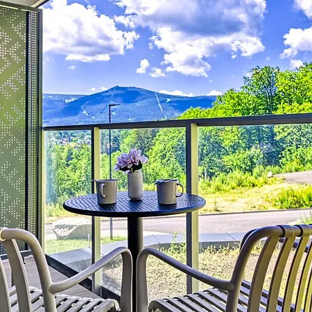 Mountain Horizon Valley Z Basenami, Saunami I Strefa Fitness By Royal Aparts Apartmán *